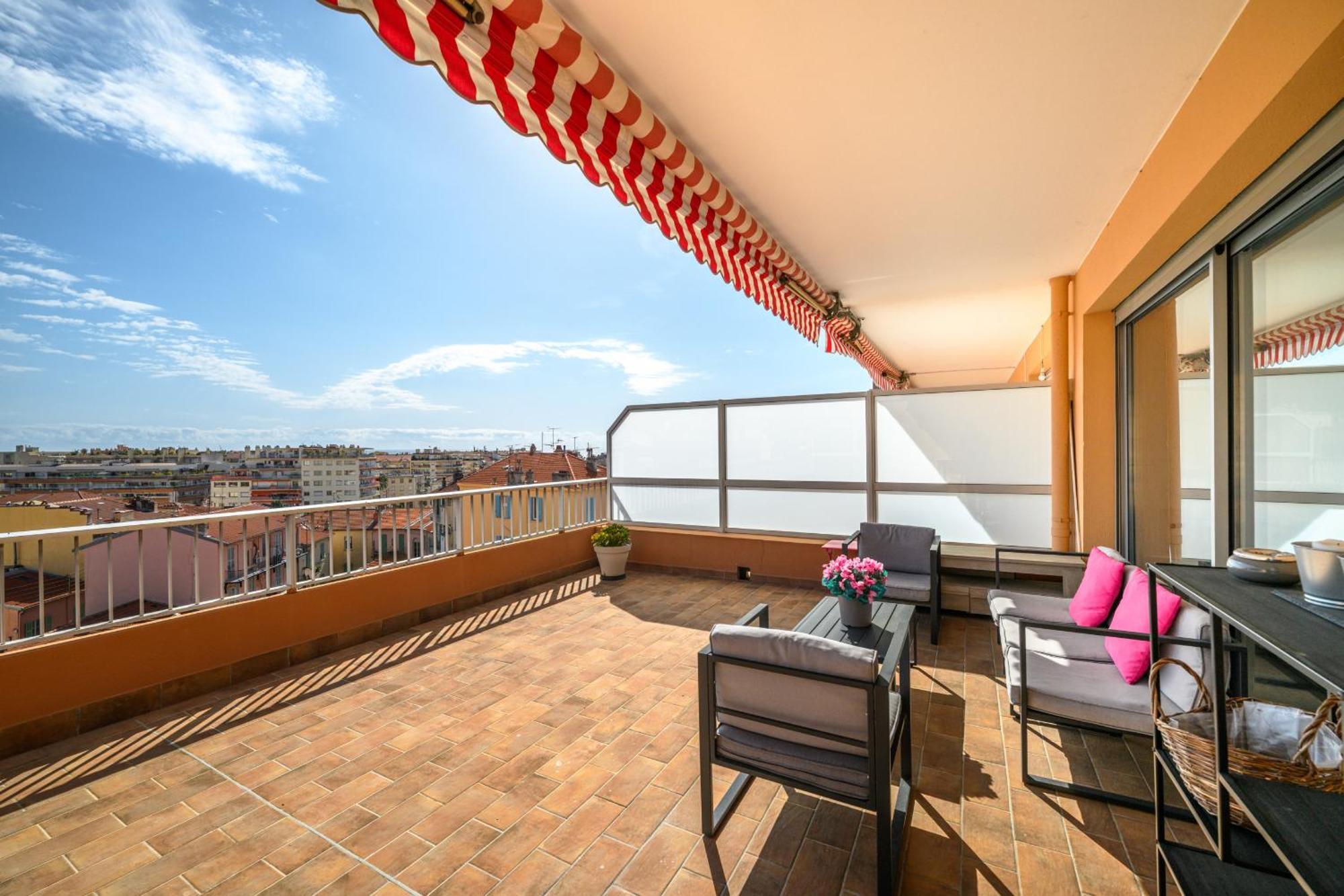 'L'Alicante Proche' Gare, Terrasse, Vue Mer Menton Buitenkant foto